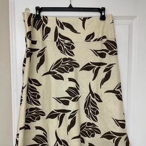 H& M Beige and Brown Lined flair skirt!